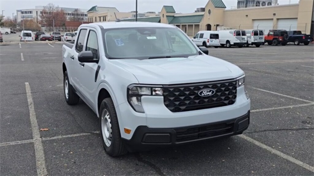 New 2025 Ford Maverick XL Crew Cab