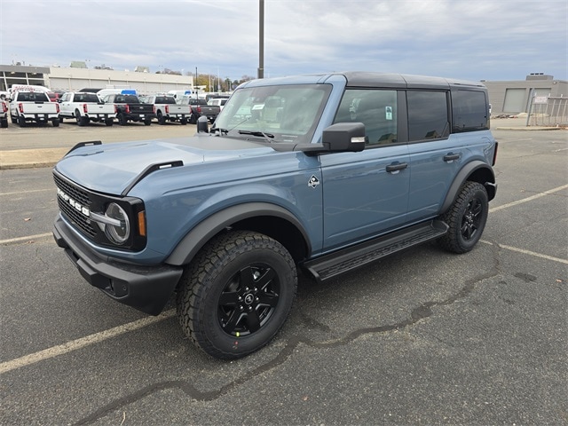 2025 Ford Bronco 4-Door Outer Banks's photo