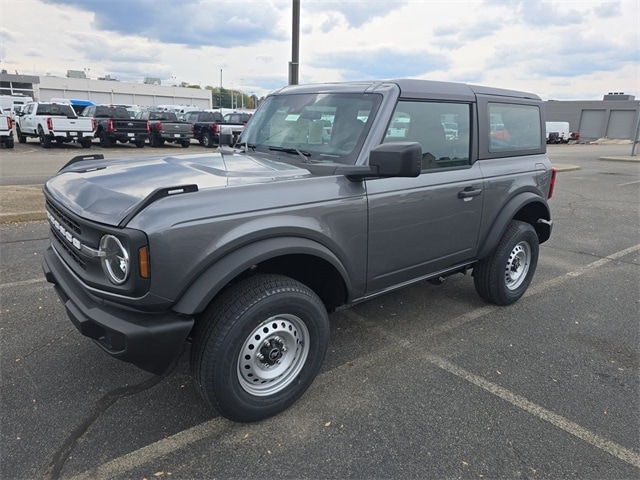 2025 Ford Bronco 2-Door Base's photo