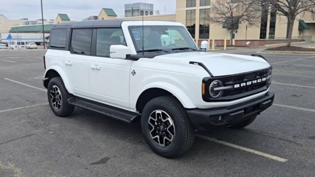 New 2025 Ford Bronco Outer Banks Sport Utility