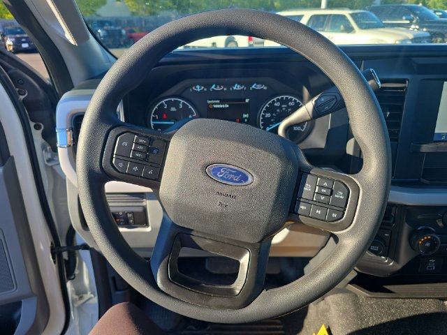 2026 Ford F-350 Super Duty XL - Photo 14