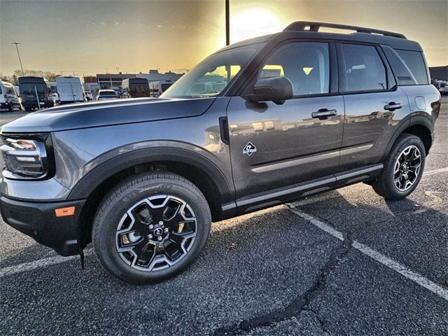 2025 Ford Bronco Sport Outer Banks's photo