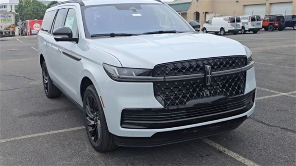 New 2025 Lincoln Navigator L Reserve Sport Utility