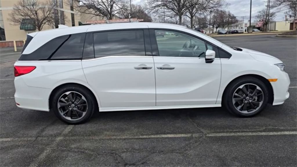 Certified 2024 Honda Odyssey Elite Minivan/Van