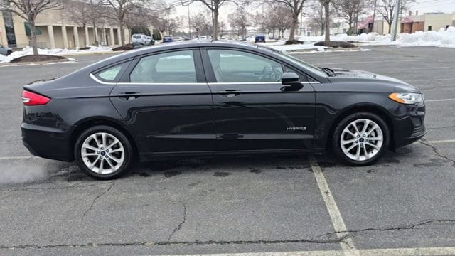 Used 2019 Ford Fusion Hybrid SE with VIN 3FA6P0LU8KR207975 for sale in Richmond, VA