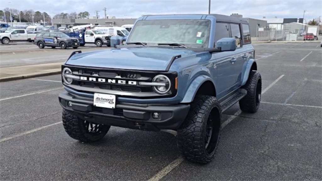 Used 2025 Ford Bronco Outer Banks SUV