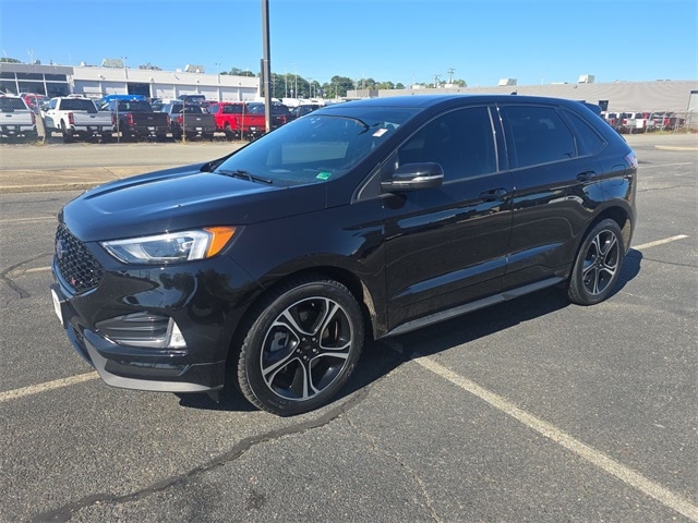 2023 Ford Edge SUV 