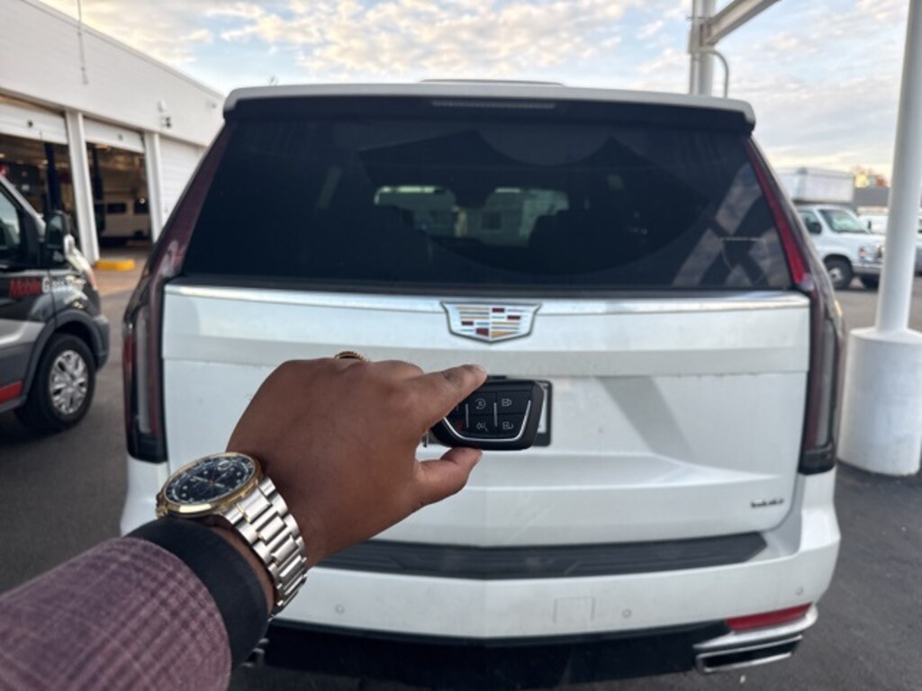 Used 2022 Cadillac Escalade Premium Luxury SUV