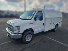 2026 Ford E-350 Cutaway Base