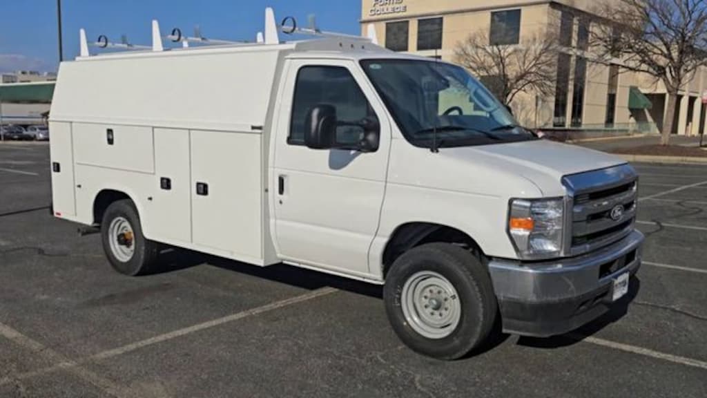 New 2026 Ford E-350 Cutaway Base
