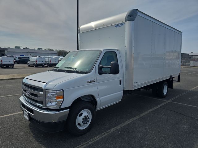 2026 Ford E-Series DRW E-350 Super Duty 176 in WB's photo