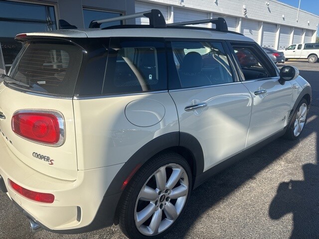 2017 Mini Cooper Base S ALL4 photo 3