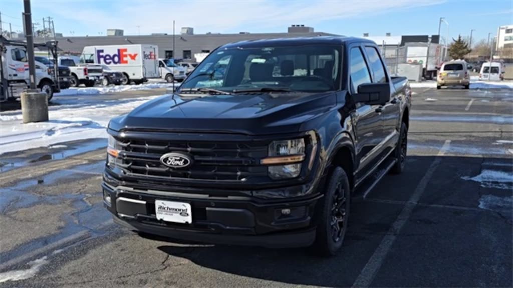 New 2025 Ford F-150 XLT SuperCrew
