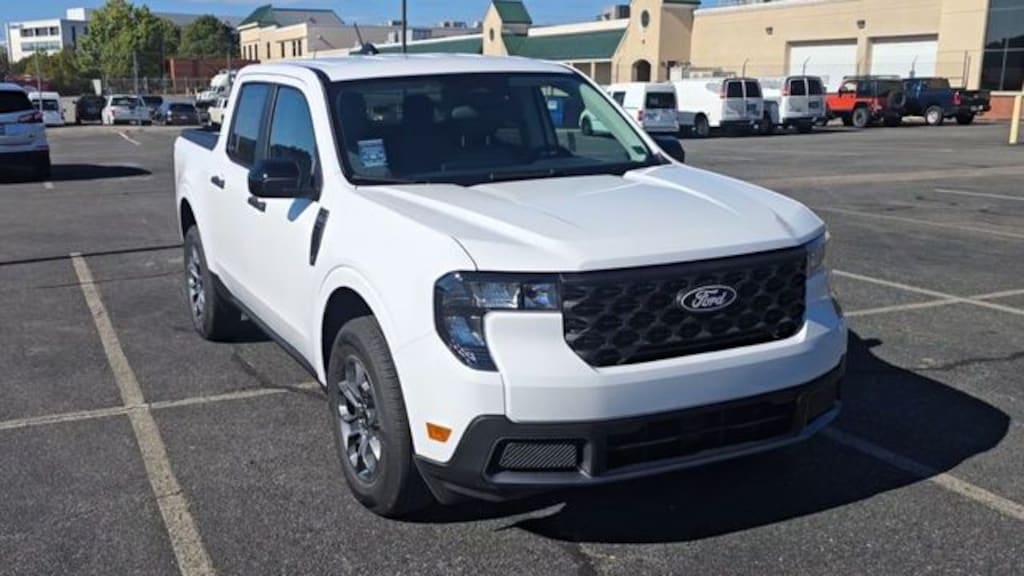 New 2025 Ford Maverick XLT Crew Cab