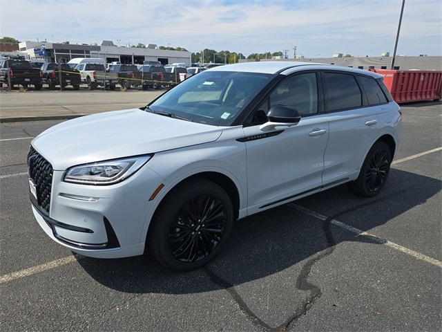 2025 Lincoln Corsair Reserve's photo