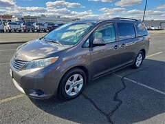 2012 Toyota Sienna LE Minivan/Van