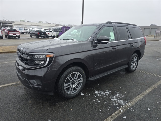 2025 Ford Expedition Active's photo