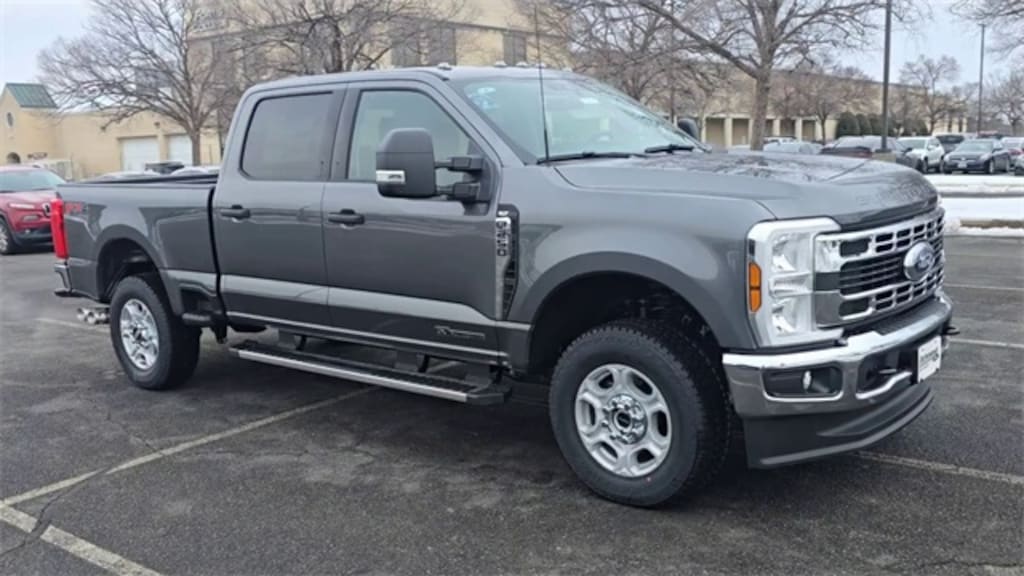 New 2026 Ford F-250 XLT Crew Cab