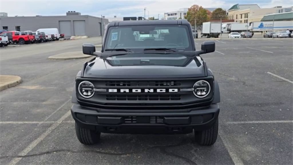 New 2025 Ford Bronco Base Sport Utility