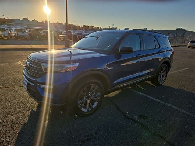 2022 Ford Explorer XLT's photo
