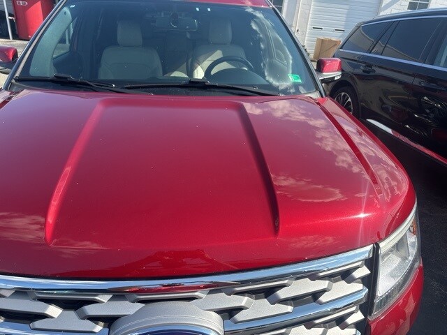 2019 Ford Explorer Limited photo 3