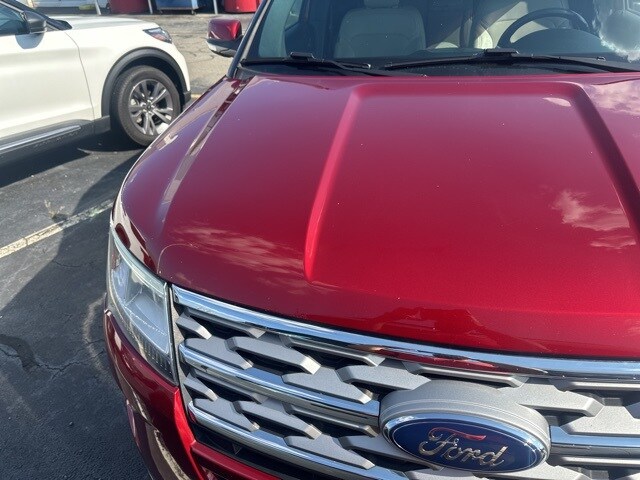 2019 Ford Explorer Limited photo 4