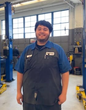 Staff member Alex Ramirez from ID_bb3a42f97d0d