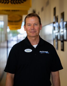 Staff member Chris Burnette from ID_4c4e30303fcb