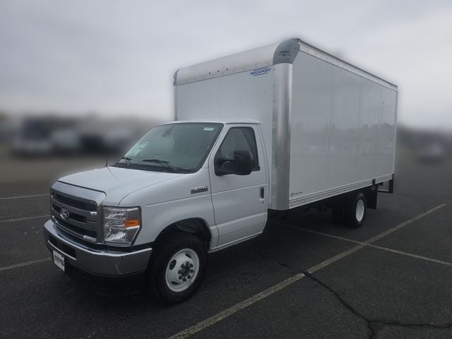 2026 Ford E-Series DRW E-350 Super Duty 176 in WB's photo