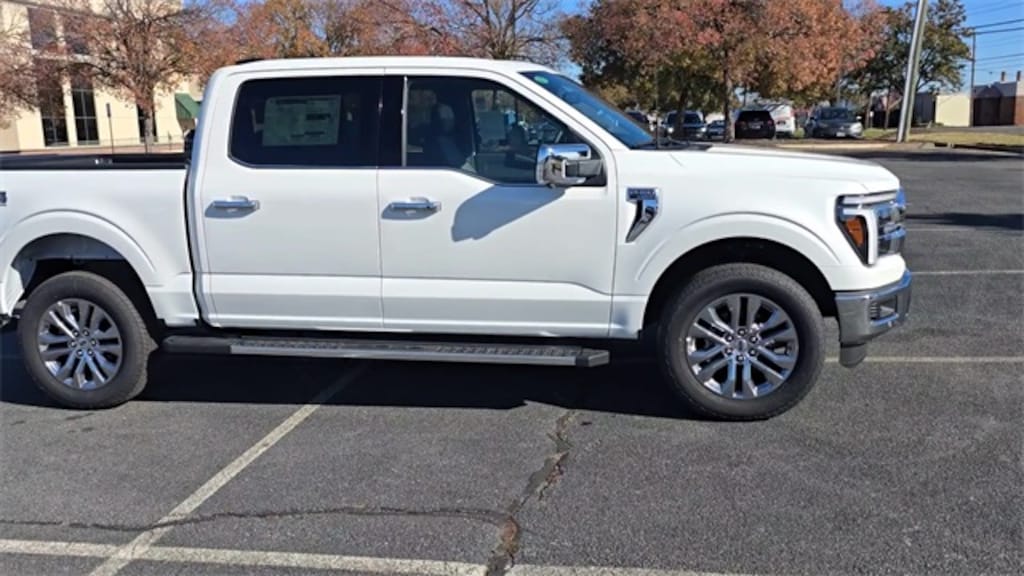 New 2025 Ford F-150 Lariat SuperCrew