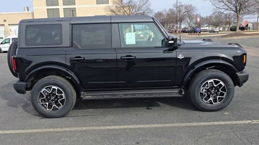 New 2025 Ford Bronco Outer Banks Sport Utility