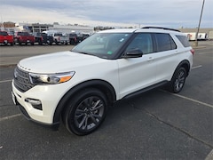 2023 Ford Explorer XLT SUV