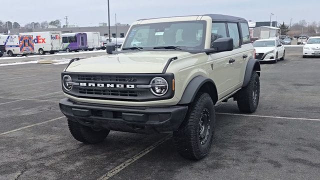2025 Ford Bronco 4-Door Base