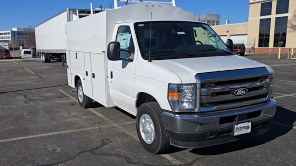 New 2026 Ford E-350 Cutaway Base KUV