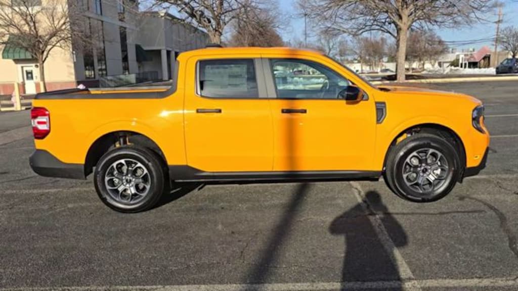 New 2026 Ford Maverick XLT Crew Cab