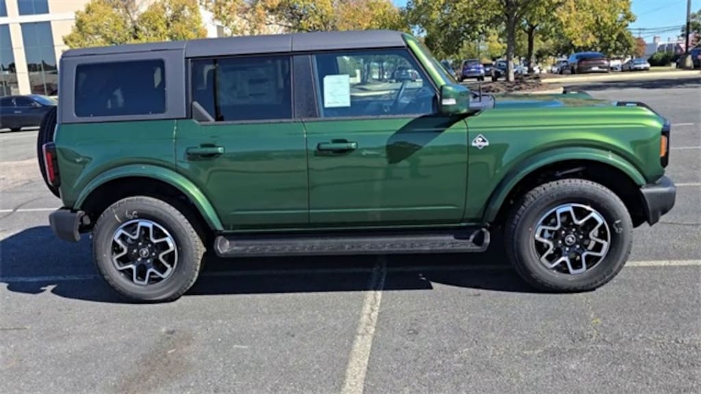 New 2025 Ford Bronco Outer Banks Sport Utility