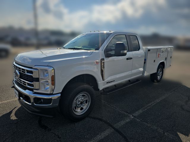 2026 Ford F-350 Chassis XL Service Body