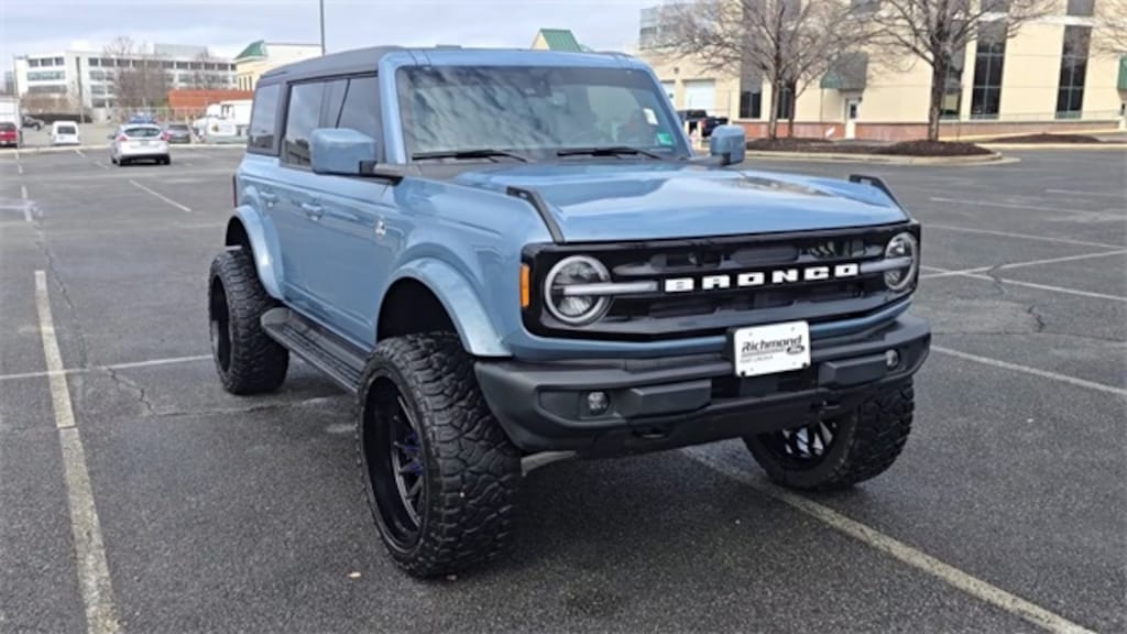 Used 2025 Ford Bronco Outer Banks SUV