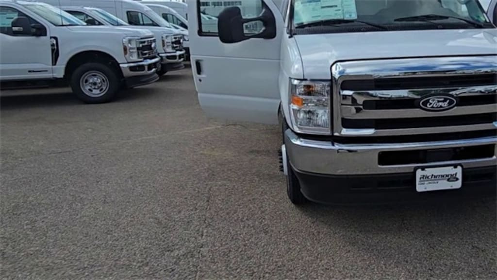 New 2026 Ford E-450 Cutaway Base 14 Ft DuraCube Max Utility Body