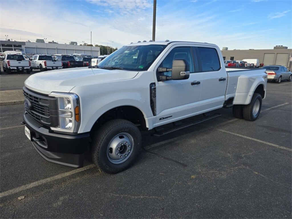New 2026 Ford F-350 XL Crew Cab