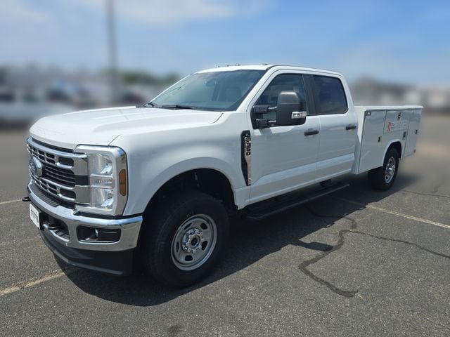 2026 Ford F-350 Chassis Service Body 