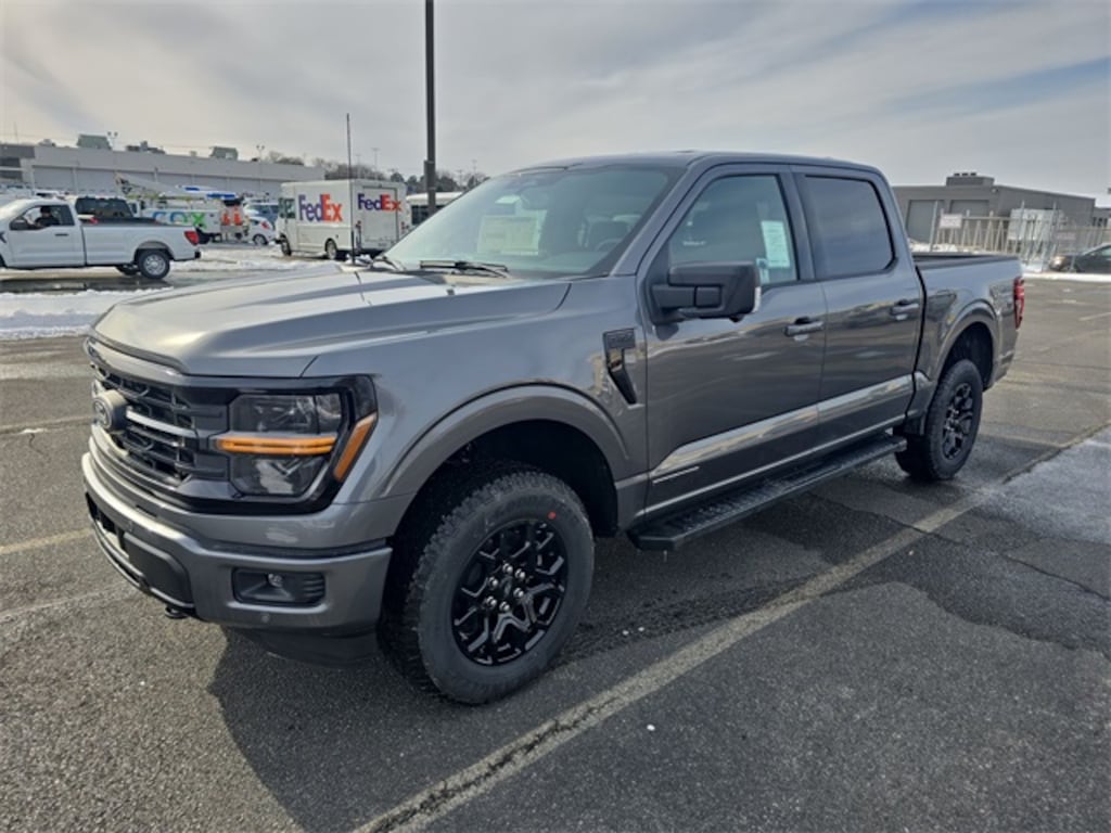 New 2025 Ford F-150 XLT SuperCrew