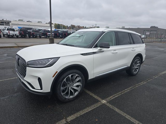 2026 Lincoln Aviator Premiere AWD's photo