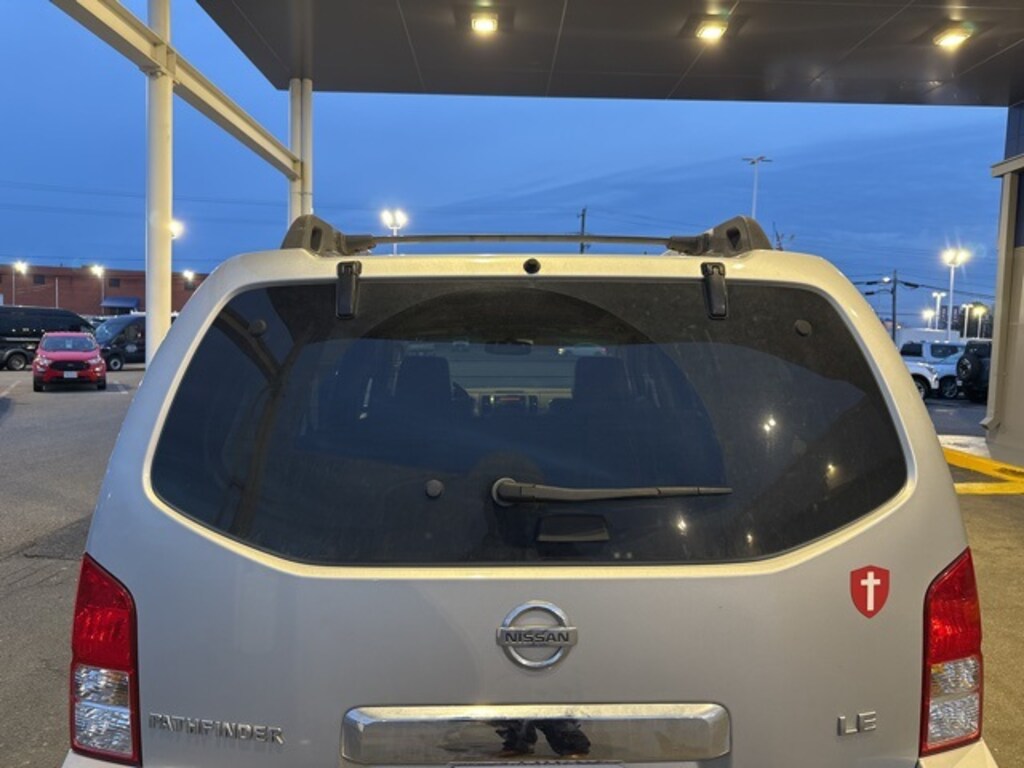 Used 2006 Nissan Pathfinder LE SUV