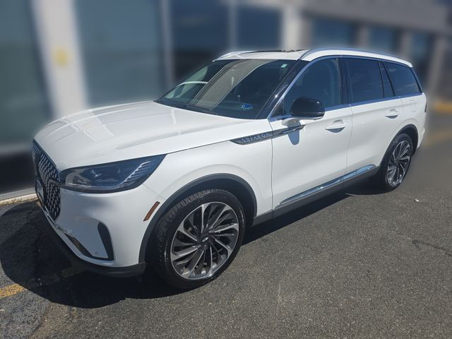 2026 Lincoln Aviator Reserve AWD's photo