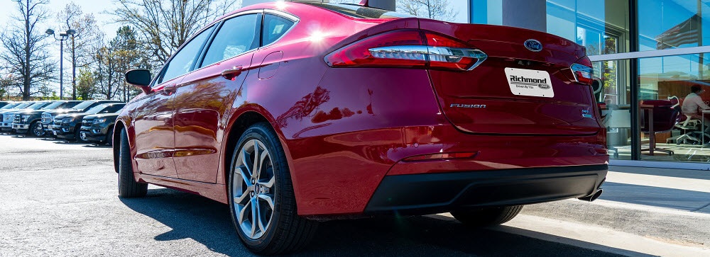 Ford Fusion Red