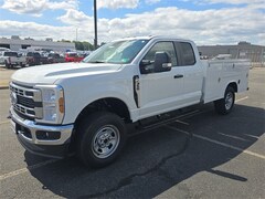 2025 Ford F-350 Chassis XL 9FT Service Body