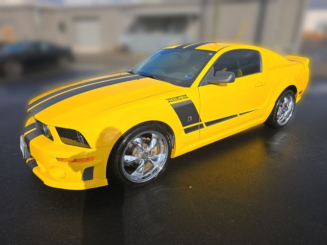 2005 Ford Mustang GT Premium's photo