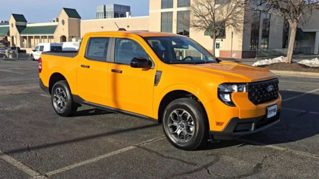 New 2026 Ford Maverick XLT Crew Cab