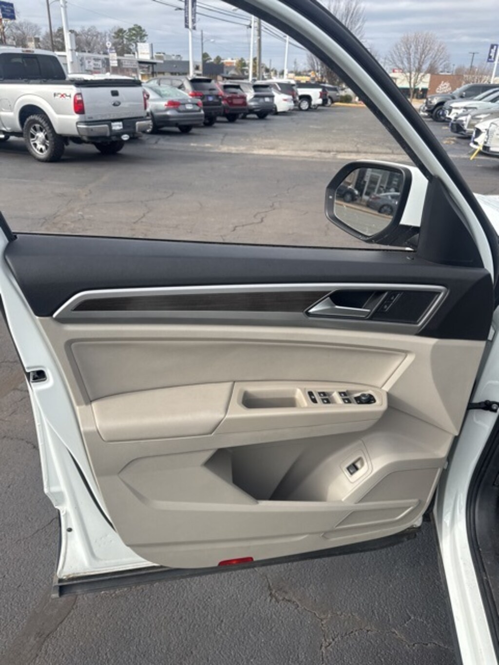 Used 2018 Volkswagen Atlas SEL SUV